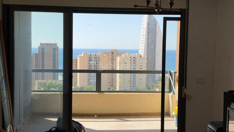 Foto bb2aaf39-1559-4e6a-9d9f-47d6707fd93d. Pis amb aparcament piscina a Playa Poniente Benidorm