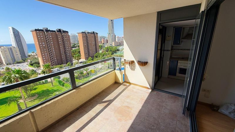 Foto e0b8c83d-cc50-44eb-9af6-fb94b2dff9f0. Pis amb aparcament piscina a Playa Poniente Benidorm