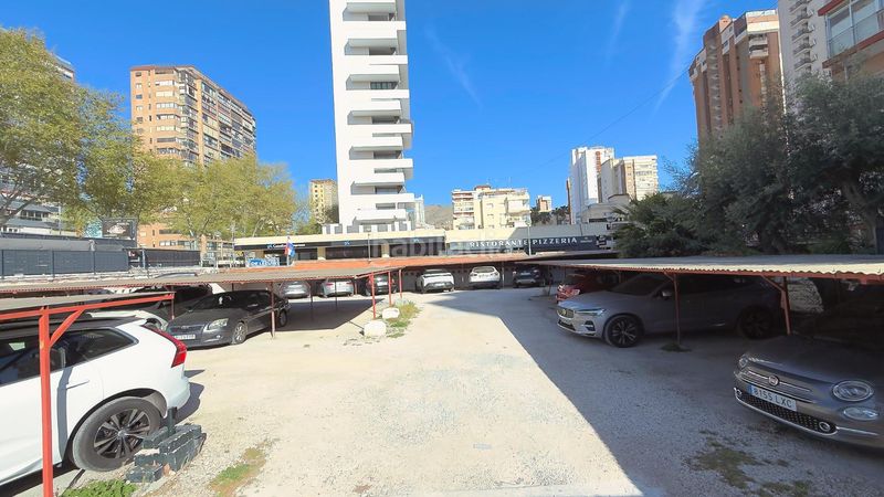 Foto 0243b36a-4a22-4ec8-86a5-4c601fd6c60d. Pis amb aparcament a Playa Levante Benidorm