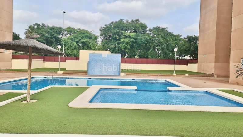 Foto edefc074-0656-4f8a-bc00-86725f212891. Casa adossada amb aparcament piscina a Ciutat Universitària Elche / Elx