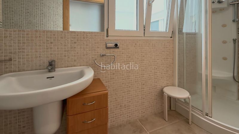 Foto e9062453-b5e8-4595-8f86-9d212e587cec. Àtic a calle de tomás ortuño 72 a Centro Urbano Benidorm