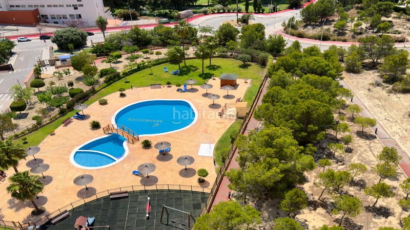 Foto 8ae19313-b47f-42a9-bb59-c52799f78750. Pis amb aparcament piscina a Via Parque Benidorm