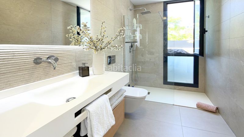 Foto 153981f9-f98d-42d5-941b-9b77b7e1ae76. Chalet  en venta en balcón de Finestrat-terra marina Finestrat