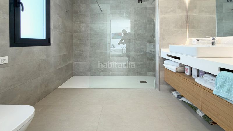 Foto 35f699da-0151-41b5-8af3-f5d6a9b70540. Chalet  en venta en balcón de Finestrat-terra marina Finestrat