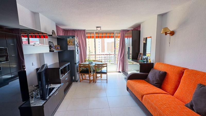 Foto 55725557-d67c-41a7-b71e-8637c3618d86. Piso  en venta calle londres, zona rincón de loix, en Benidorm