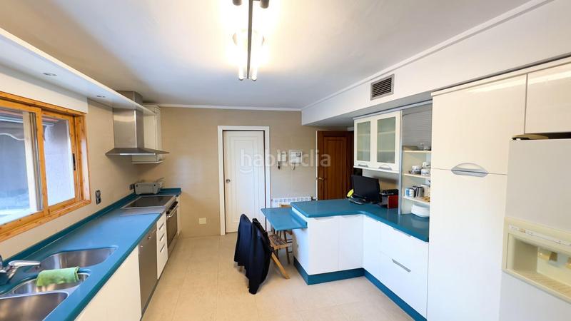 Foto 05a53f18-54ef-4ca5-94a7-50135dbe72e0. Duplex con riscaldamento parcheggio piscina in Playa Levante Benidorm