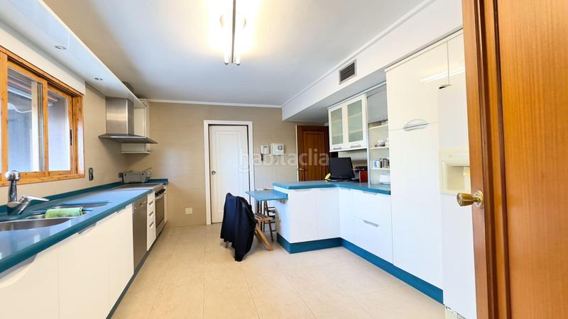 Foto 1aa09f76-0bc1-4eb2-b863-c77b5b26e5d4. Duplex con riscaldamento parcheggio piscina in Playa Levante Benidorm