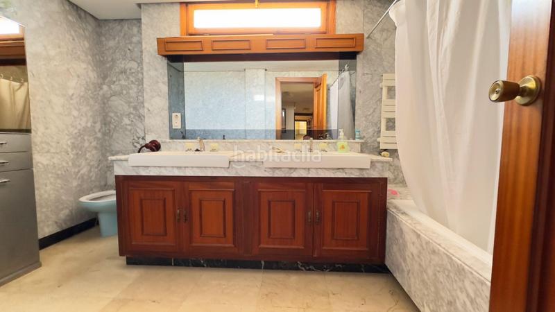 Foto 7b2b8a07-a315-40ab-a759-00e25be4c827. Duplex con riscaldamento parcheggio piscina in Playa Levante Benidorm