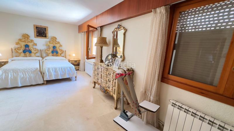 Foto ae8dd65d-97be-4391-b026-160fa6e97fdd. Duplex con riscaldamento parcheggio piscina in Playa Levante Benidorm