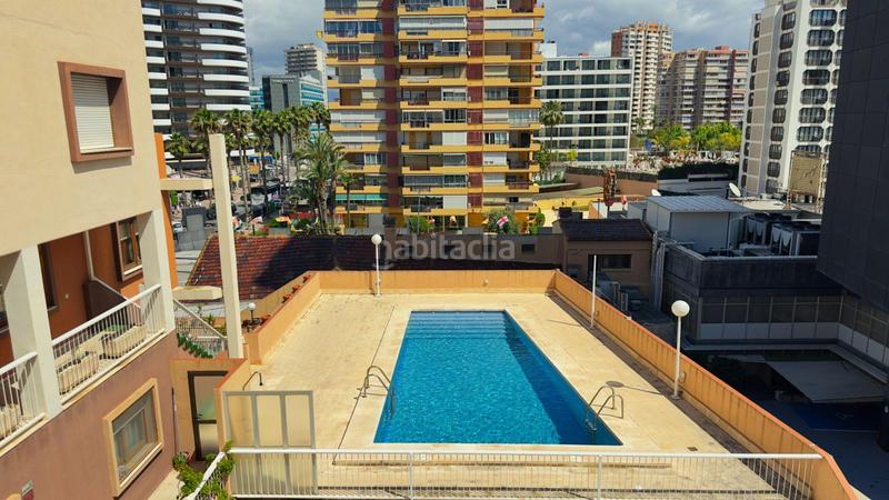 Foto f0fa0fef-38fc-4c25-8450-f04367a9fe56. Duplex con riscaldamento parcheggio piscina in Playa Levante Benidorm