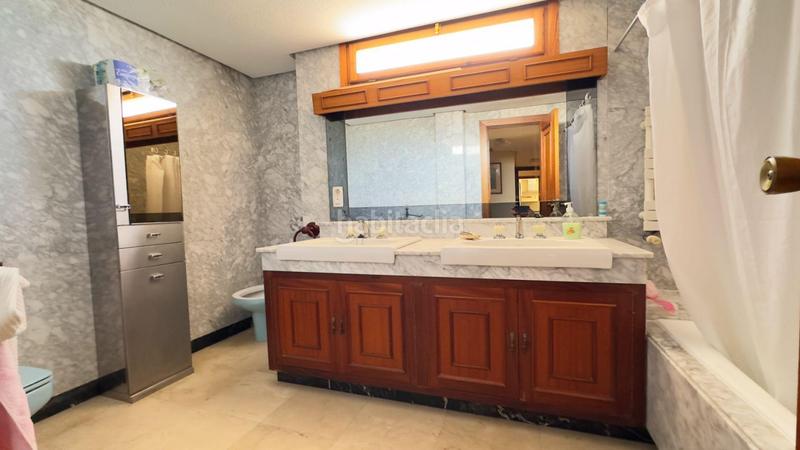 Foto 55466db0-ea00-4f91-a21e-b52c934549ff. Zweistöckige wohnung mit heizung parking pool in Playa Levante Benidorm