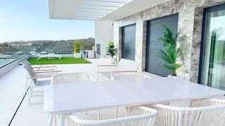 Haus in Balcón de Finestrat-Terra Marina. Bungalow, situada en la exclusiva área residencial del balcón de