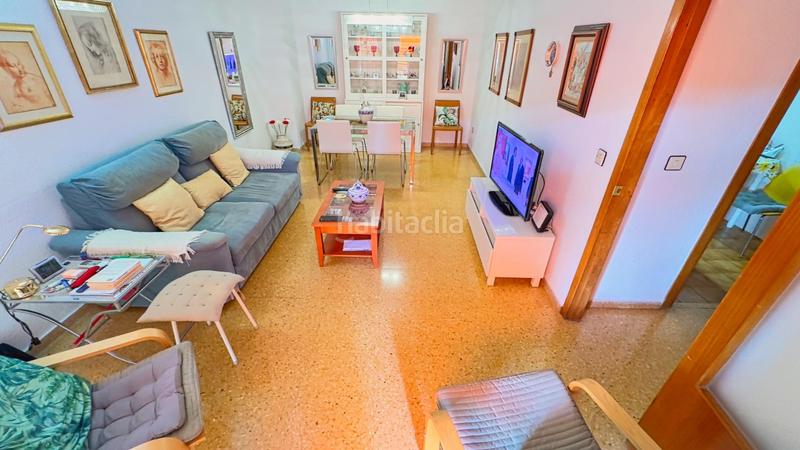 Foto e9fb28a6-a5e6-4d55-be4d-37eb1e5d8a37. Piso bonito piso en venta glorieta del carrasco, centro en Benidorm