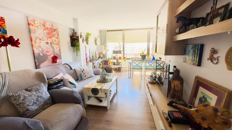 Foto 25f62fc3-5423-43f7-8ad7-5f40a5f44ec9. Apartament amb aparcament piscina a Levante Alto Benidorm