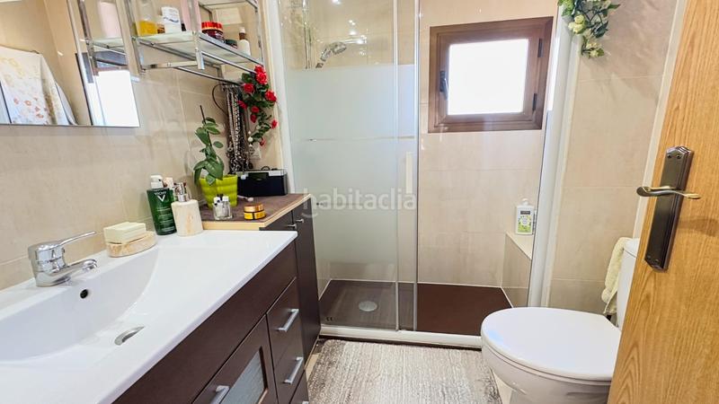 Foto 3735f876-deb9-4c77-89c7-e483bbcf955d. Piso  listo para entrar a vivir en levante , piscina y parking en Benidorm