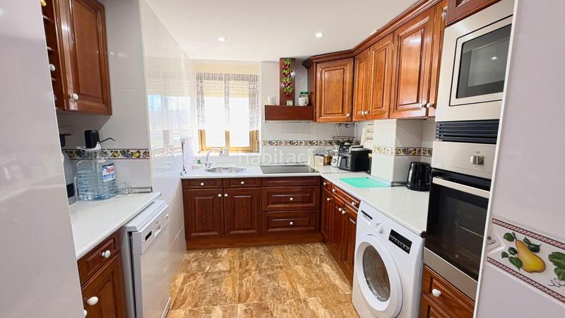 Foto fe4e8709-c8a9-461d-9288-bd8fdc297d03. Piso  listo para entrar a vivir en levante , piscina y parking en Benidorm
