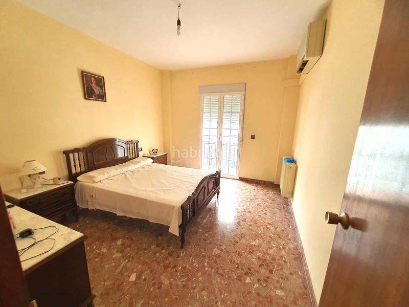 Foto f2ab17bd-2650-4645-a122-9d9cfe446e23. Piso vivienda en venta, c juan ramón jiménez, jaén. en Quesada