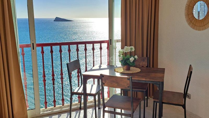 Foto 2b328ff5-abd2-4831-8c5c-06de6a4a39ac. Apartamento  en venta 1 línea de levante, en Benidorm