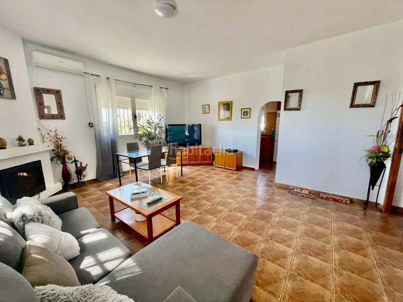 Foto 744dd899-7fe0-4459-a13e-37e3cda74a61. Casa adossada a Almodóvar del Río