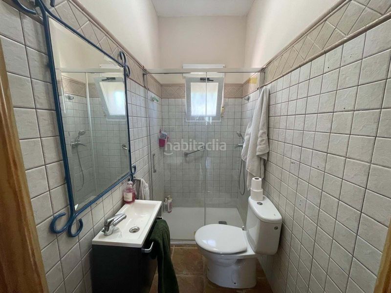 Foto d48a12f1-8125-4084-9139-85eec7f1e69d. Casa adossada a Almodóvar del Río