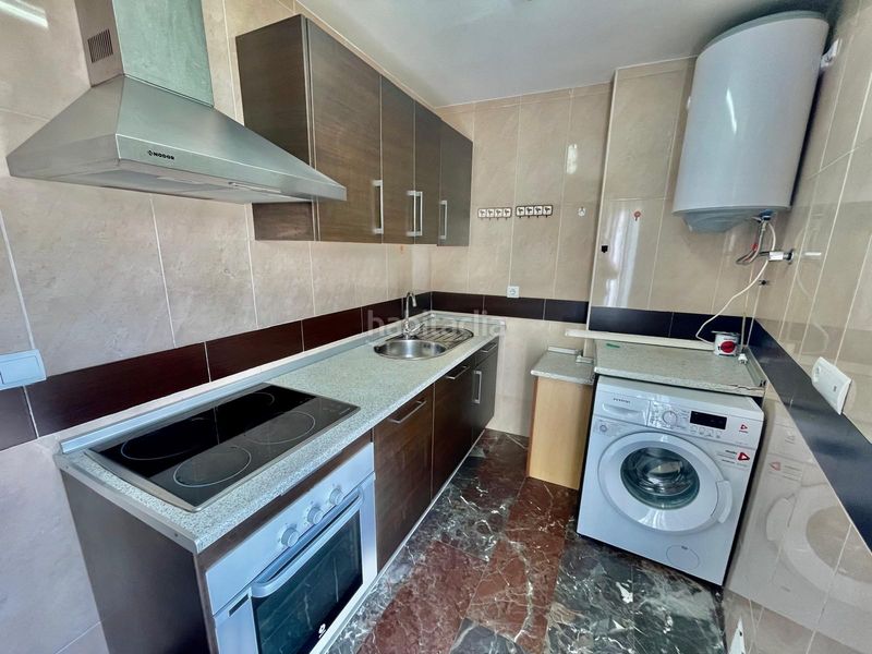 Foto cc4914c2-a771-47ee-b9c0-7b1d9c83f582. Casa adossada a Almodóvar del Río