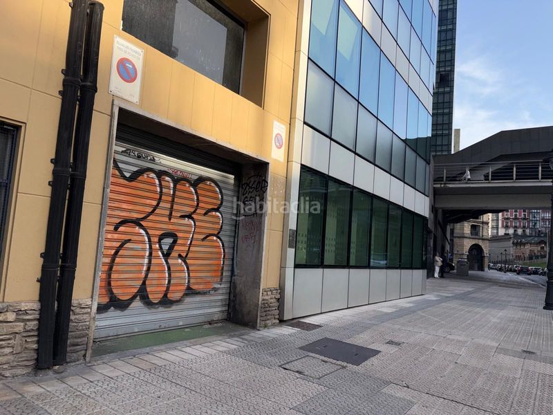 Foto 7ec67803-8884-4242-a725-f30b8a795406. Aparcament cotxe a uribitarte 18 a Albia Bilbao