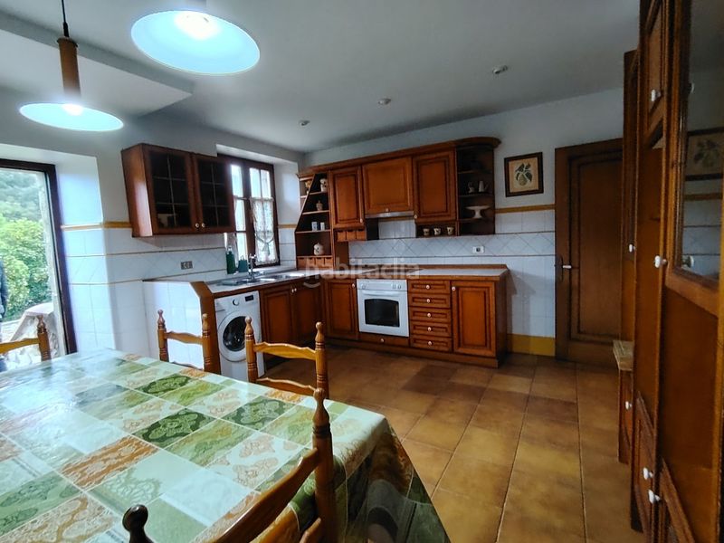 Foto 9293d31f-f468-4f6f-b7c1-228e07593866. Casa adossada amb calefacció a Liendo