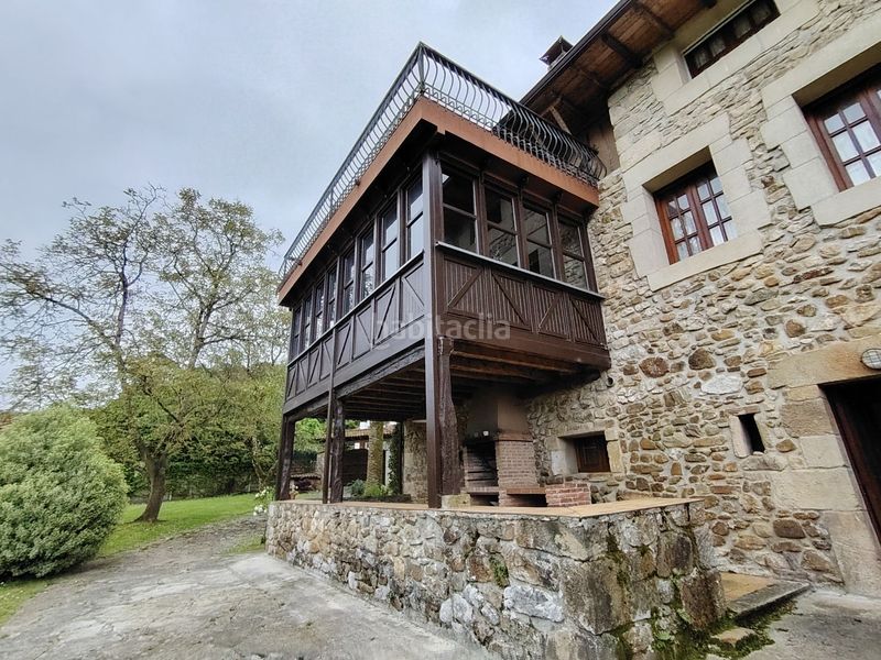 Foto da625dd9-b166-4454-8e00-4d3dc50723b5. Casa adossada amb calefacció a Liendo