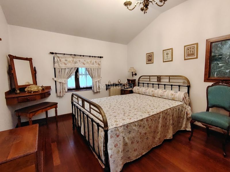 Foto f06fd020-1264-466b-bfaa-35dc552a121b. Casa adossada amb calefacció a Liendo