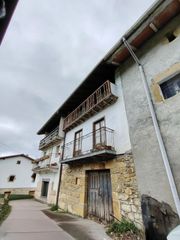 Casa adossada a Liendo. Casa  adosada para reformar,  con 700 m2 de finca,  en liendo, c
