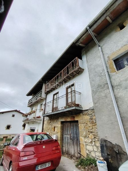 Foto eaa87e28-43d1-4200-8b8b-3d80f34e361c. Casa adossada amb calefacció a Liendo