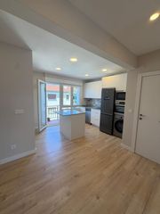 Appartement à Amorebieta - Etxano. Piso en amorebieta,  exterior con balcón, totalmente reformado