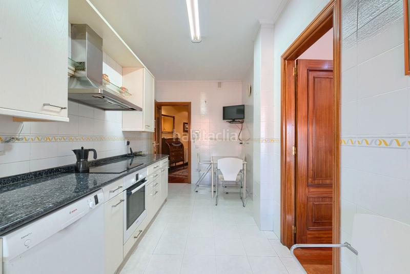 Foto 6ac8cd20-1795-4cac-9be6-e1bbc494daae. Etagenwohnung mit heizung in Zabalburu Bilbao