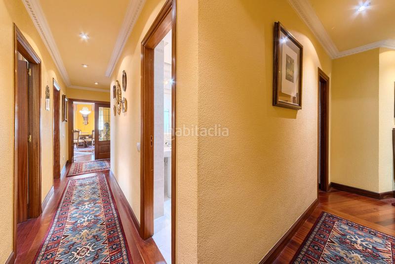 Foto a6b91d7d-78b0-4e1b-be88-c86d39607e72. Etagenwohnung mit heizung in Zabalburu Bilbao