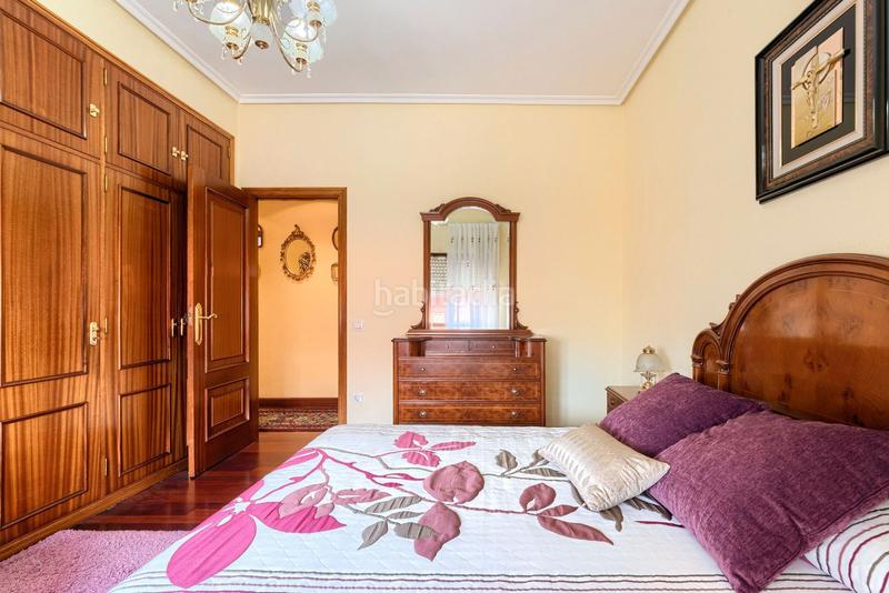 Foto cb126341-1936-4036-8561-95513de68453. Etagenwohnung mit heizung in Zabalburu Bilbao