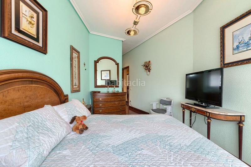 Foto cbbf71ad-fec1-4784-9467-90359703649a. Etagenwohnung mit heizung in Zabalburu Bilbao