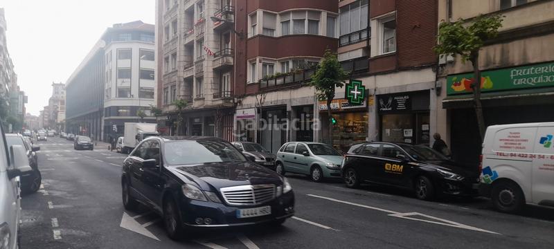 Foto 445e5e45-fba0-46db-84fb-8b38e8d47c98. Local comercial a Sabino Arana-Jesuitas Bilbao