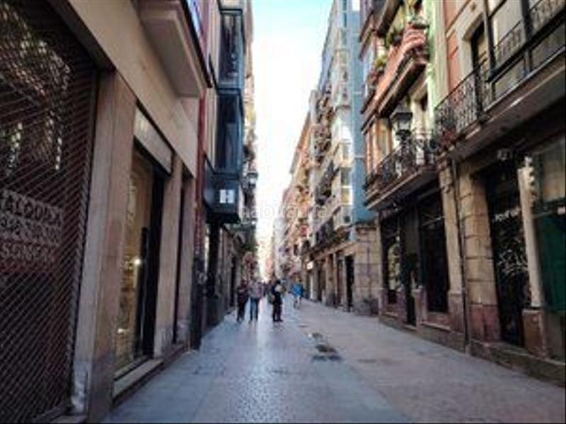 Foto c43f1d47-8ca0-41b1-98fe-f4fdb01372fa. Local comercial  en artekale 2 en Casco Viejo Bilbao
