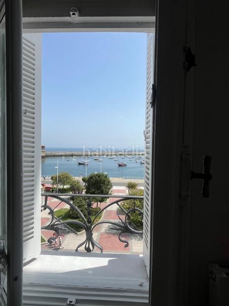 Foto 822c26cb-0c09-4373-8a1b-bc87efa26064. Alquiler piso alquiler despacho profesional con vistas al mar en edificio emblemático en Castro - Urdiales