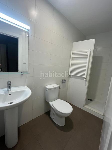 Foto bff742a8-19b5-4b61-8b36-5b42d7e39d73. Alquiler piso alquiler despacho profesional con vistas al mar en edificio emblemático en Castro - Urdiales