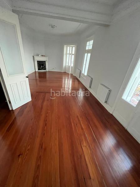 Foto fa38f60b-414d-4081-95ad-02c275459657. Alquiler piso alquiler despacho profesional con vistas al mar en edificio emblemático en Castro - Urdiales