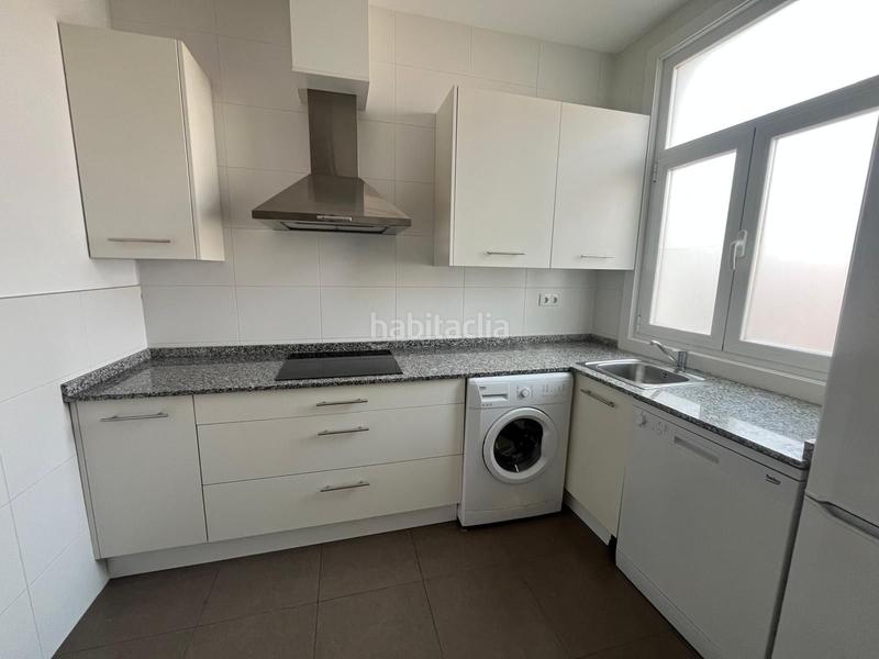 Foto 200c6fbc-6251-4499-88d2-883a40ef2f37. Rent flat with heating in Centro Castro - Urdiales