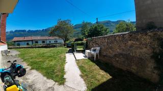 Maison jumelée à Valle de Mena. Casa pareada en el bonito pueblo de lezana de mena.