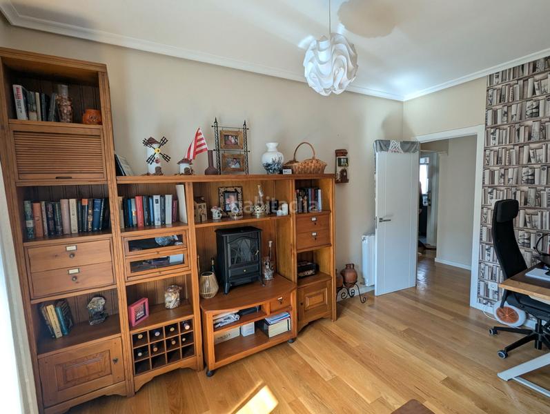 Foto ab6d5bd4-977a-4d33-a3f2-7d7cecc5e6c0. Appartement avec chauffage dans Galdakao