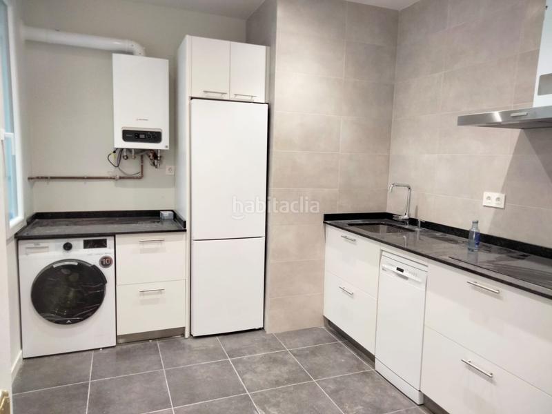Foto 284b067b-1c34-4edb-b930-eda0720008db. Rent flat in jardines 1 in Centro Castro - Urdiales