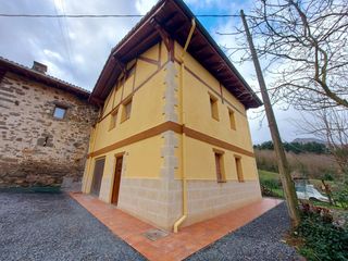 Haus  Ipiñaburua. Casa nueva construcción ipiñiburua zeanuri