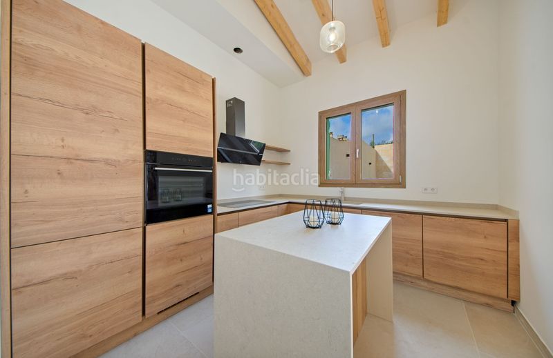 Foto dd03a534-cfd5-42c7-b970-d7f77c720a9d. Casa amb calefacció piscina a Ses Salines poble Ses Salines