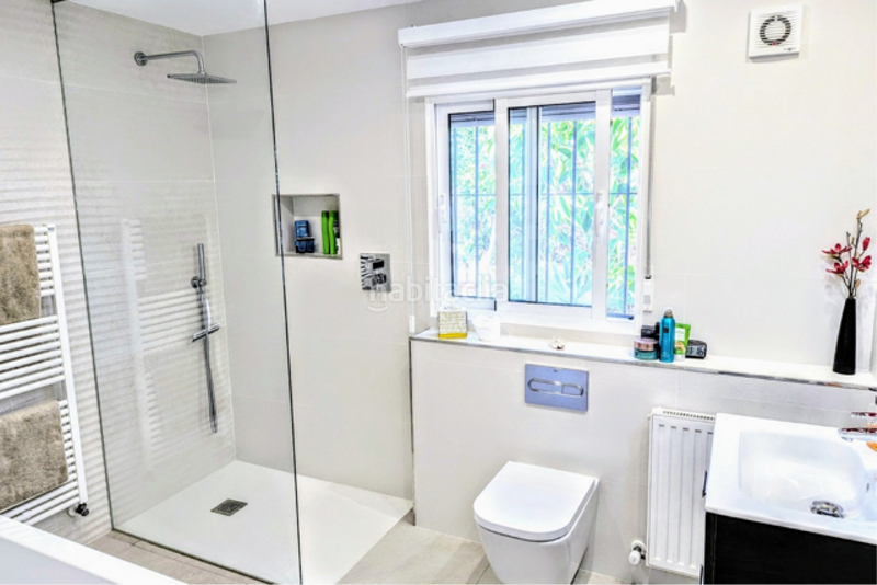 Foto 4d128a84-2d8f-4d5b-aea2-6ab5605f3f6b. Chalet en Casco Urbano Moraira