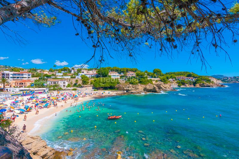 Foto de682c57-a3e8-4fe4-ac60-8ae6b9778864. Xalet amb calefacció aparcament piscina a La Fustera Benissa