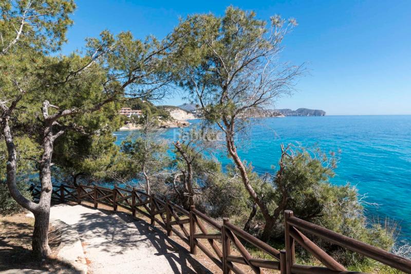 Foto 7387f03f-b5bf-4ba6-8f41-345e4457b0cb. Chalet dans La Fustera Benissa